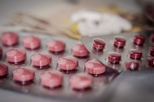 Falta de medicamentos continua a atingir farmácias de todo o país