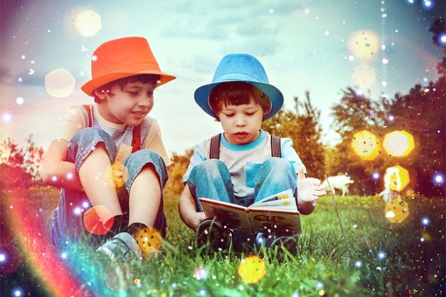 Dia da Criança: livros infantis com desconto de 45% na CAASP