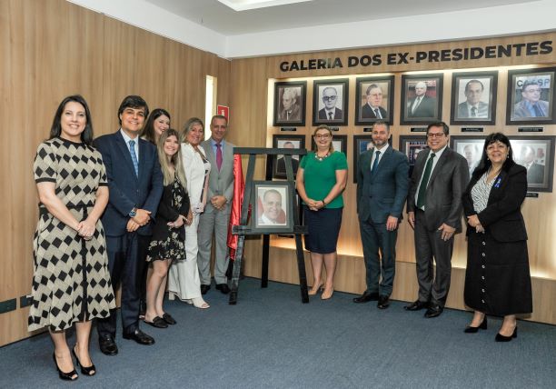 Retrato de Luís Ricardo Davanzo é entronizado na Galeria de Presidentes da CAASP