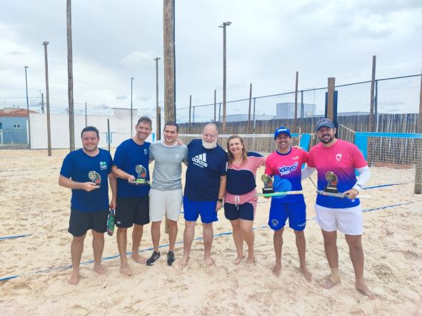 Conheça os campeões dos torneios de tênis e beach tennis da advocacia, que foram realizados em Matão