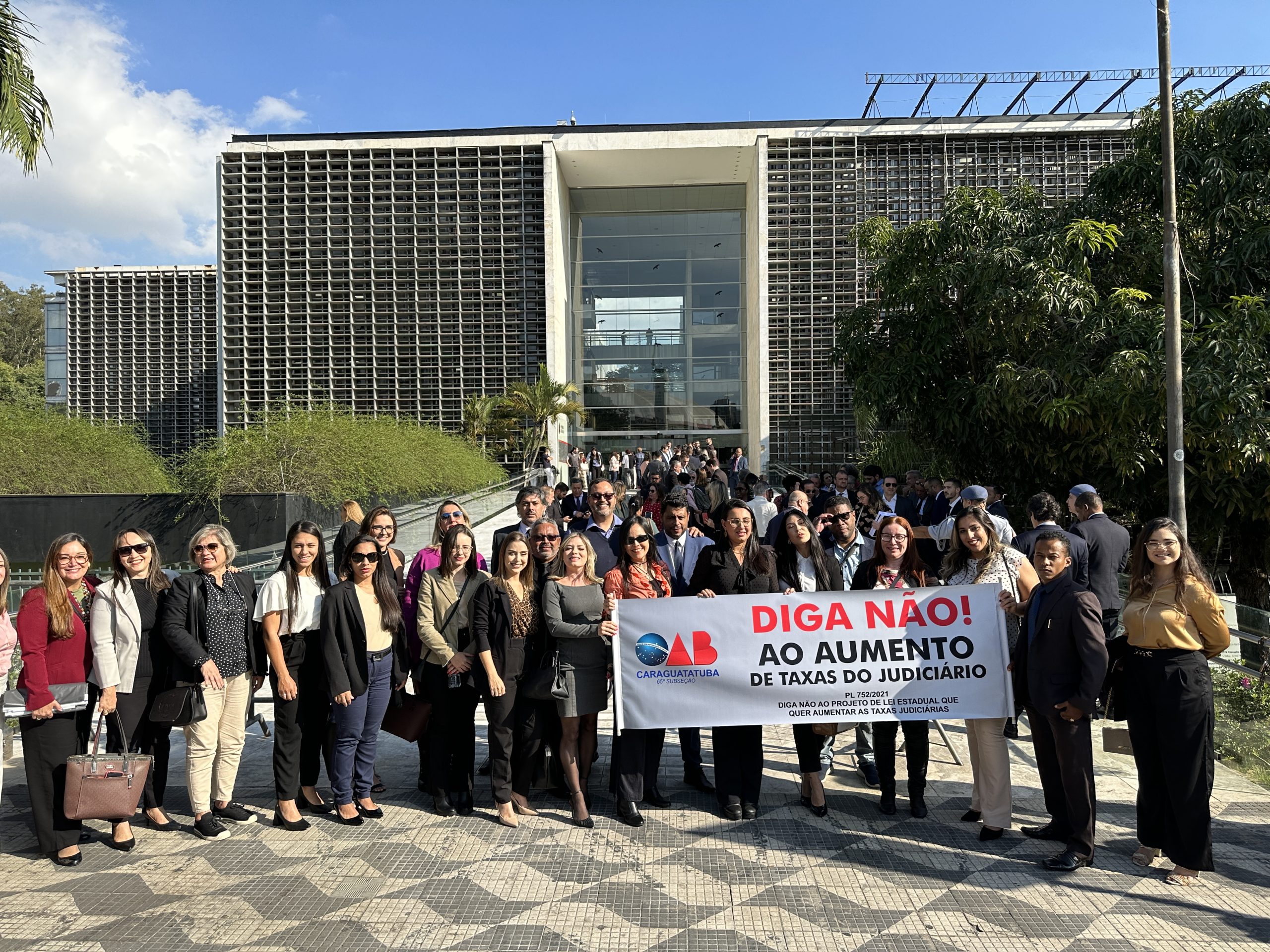 OAB SP critica aprovação do regime de urgência do PL 752 que aumenta as taxas judiciárias - Jornal da Advocacia